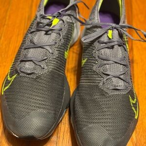 New Nike Men's Size 11.5 Zoom Tempo Next% Gray and Green